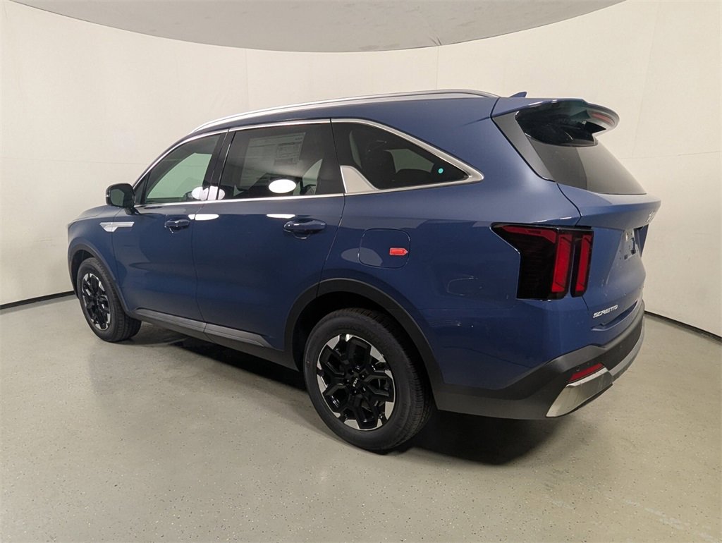 New 2026 Kia Sorento S image 5