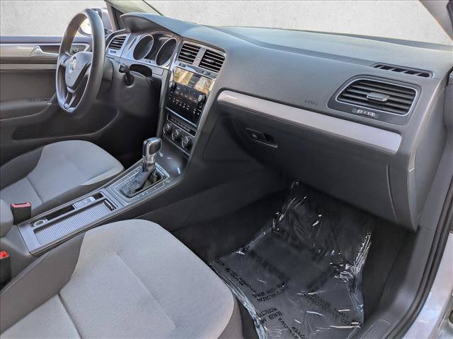 Used 2015 Volkswagen e-Golf Limited Edition FWD image 27