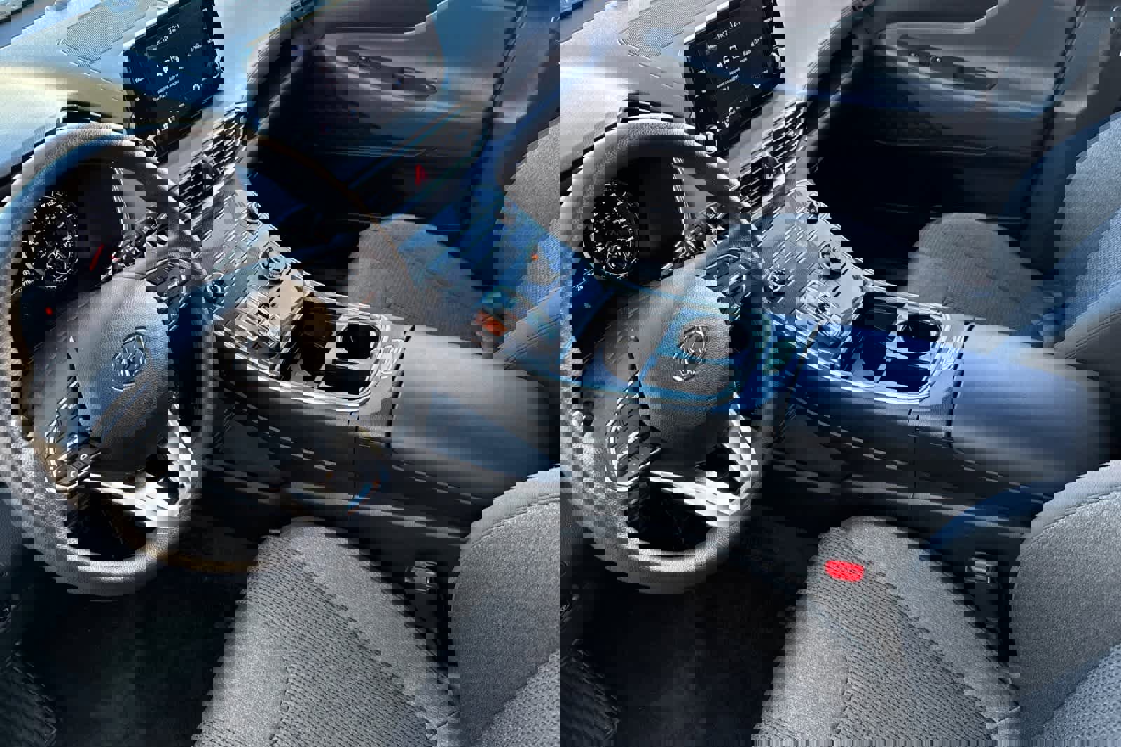 Used 2023 Hyundai Santa Fe SE w/ Cargo Package image 11