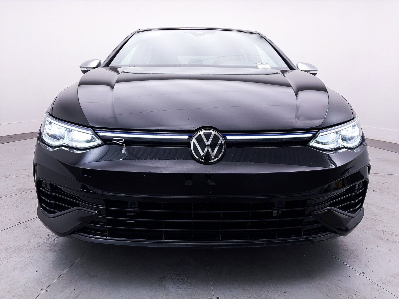 Used 2024 Volkswagen Golf R image 11