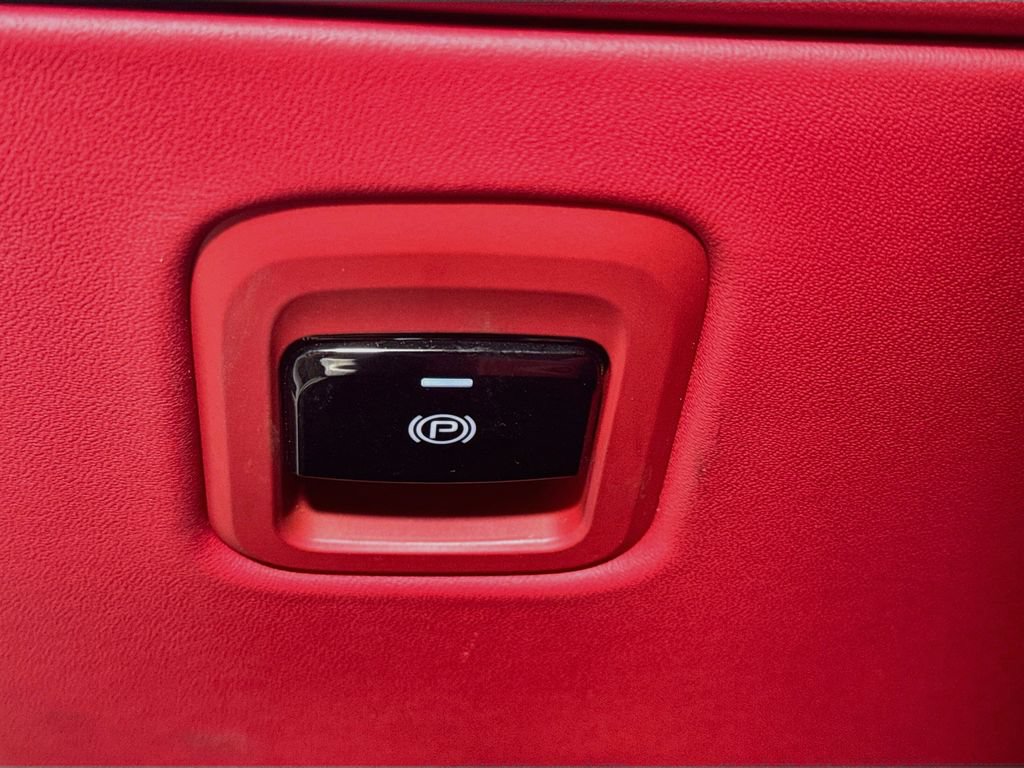 Used 2024 Maserati GranTurismo Trofeo AWD/4WD image 10
