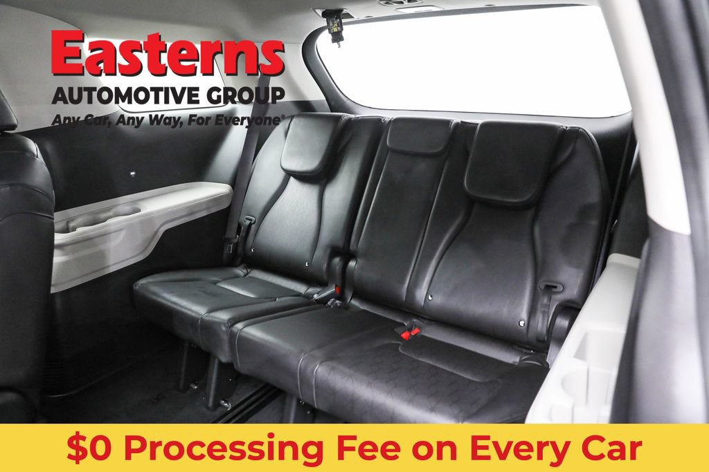 Used 2024 Kia Carnival LX FWD image 27