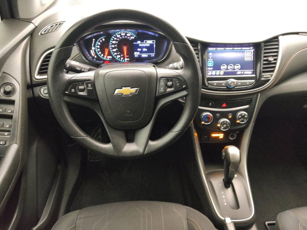 Used 2020 Chevrolet Trax LT image 22