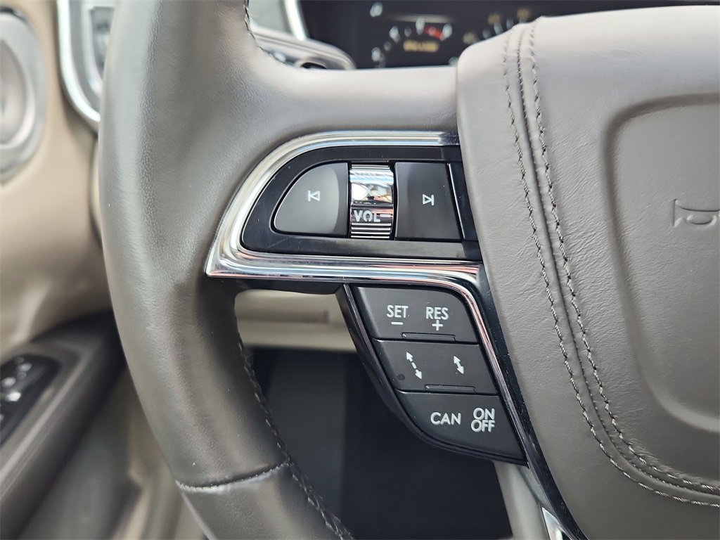 Used 2020 Lincoln Continental Reserve w/ Luxury Package image 17