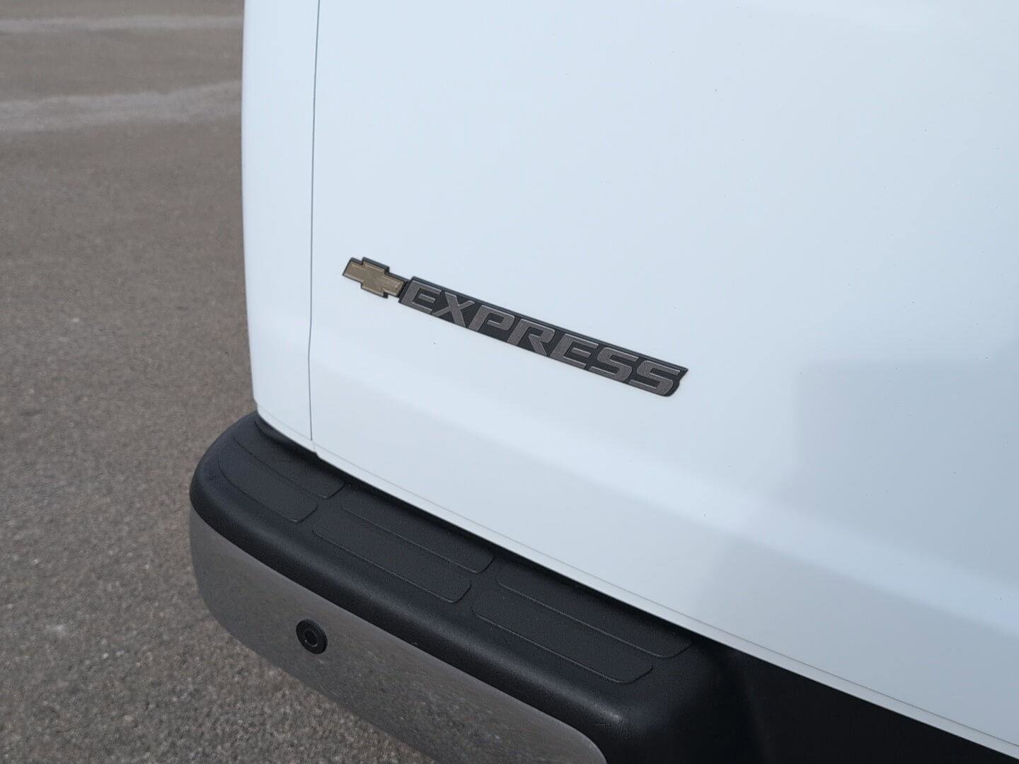 Used 2023 Chevrolet Express 3500 LT w/ LT Preferred Equipment Group image 6