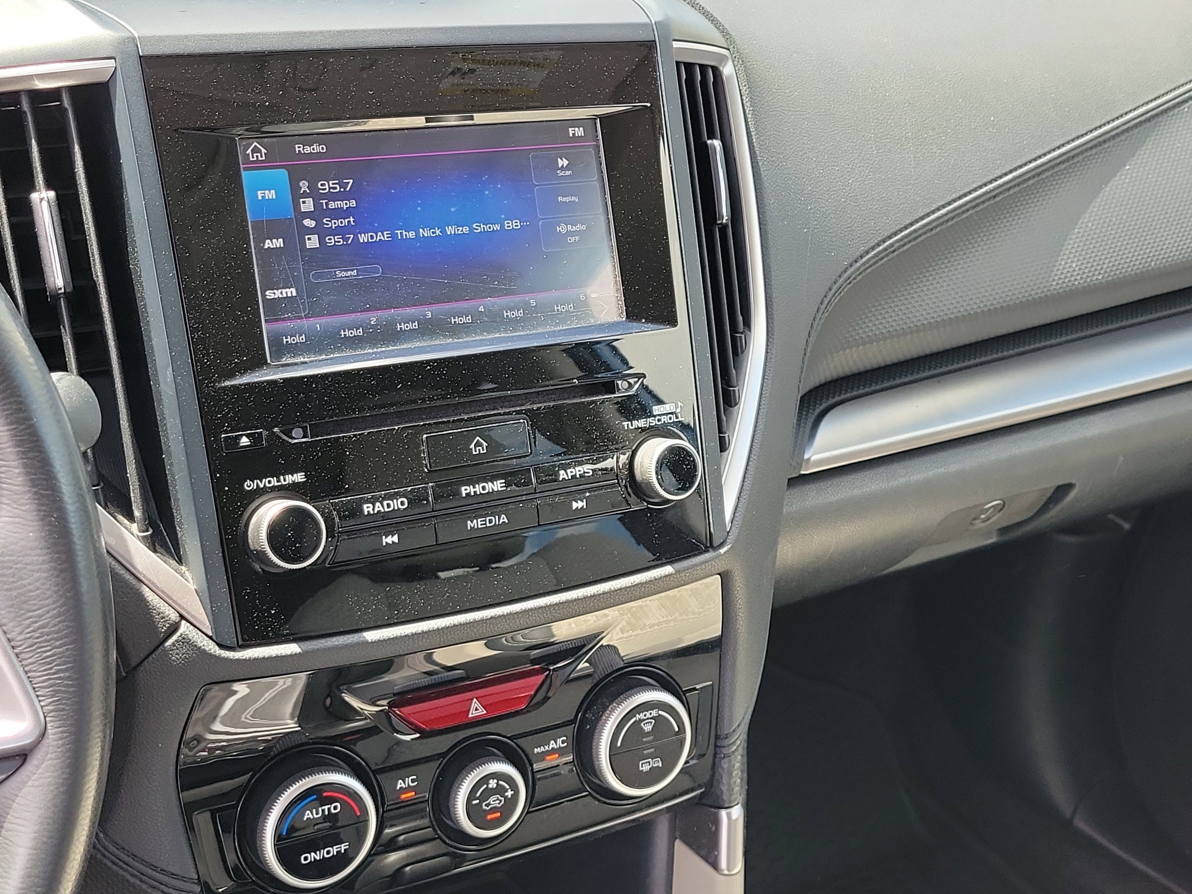 Used 2020 Subaru Forester Premium image 29