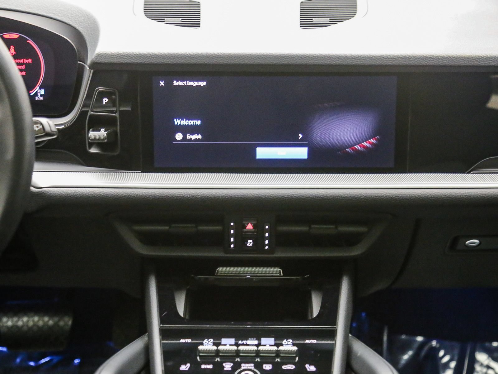 Certified 2025 Porsche Cayenne AWD/4WD image 17