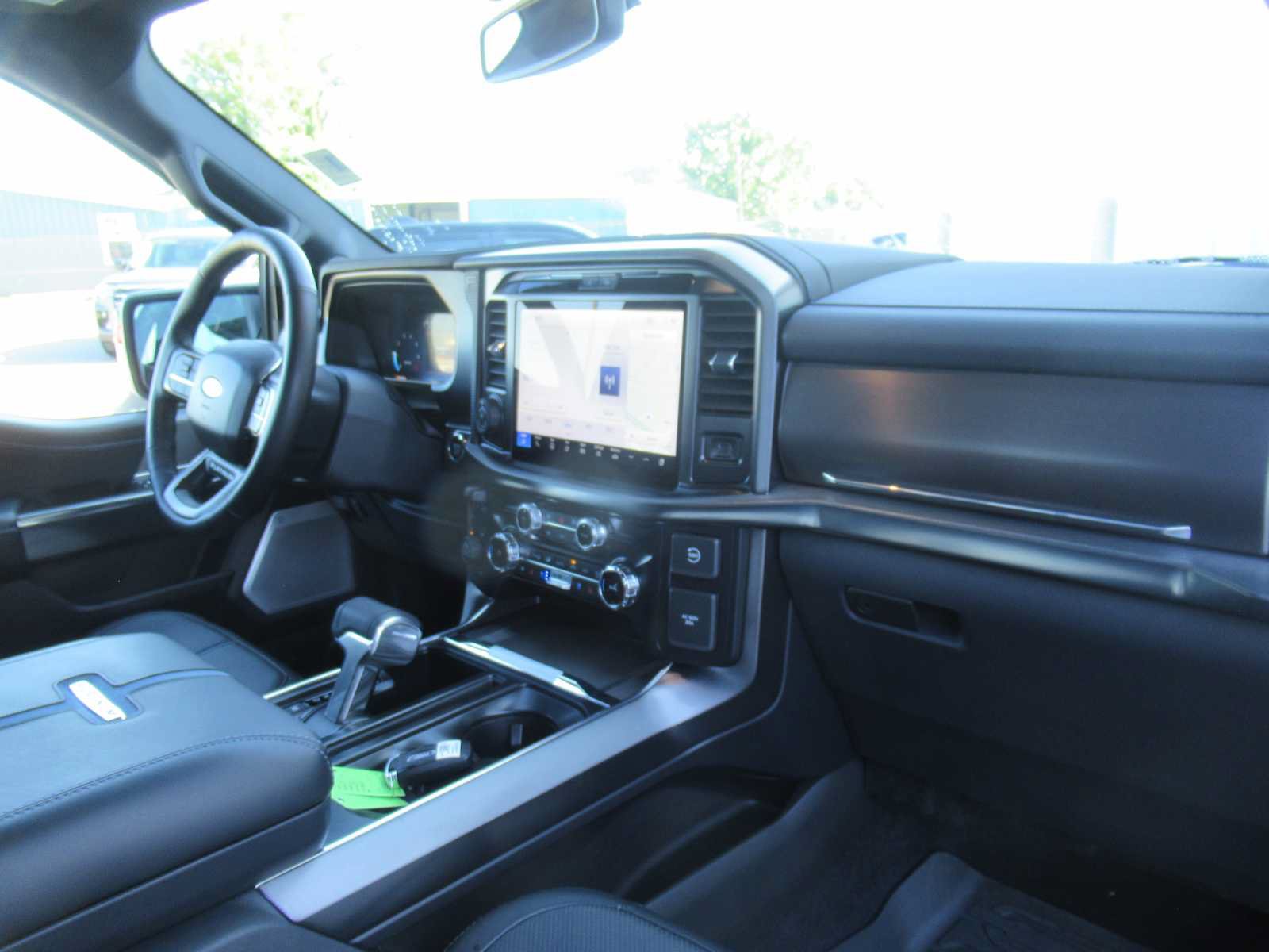 Used 2025 Ford F150 Platinum w/ Equipment Group 702A High AWD/4WD image 19