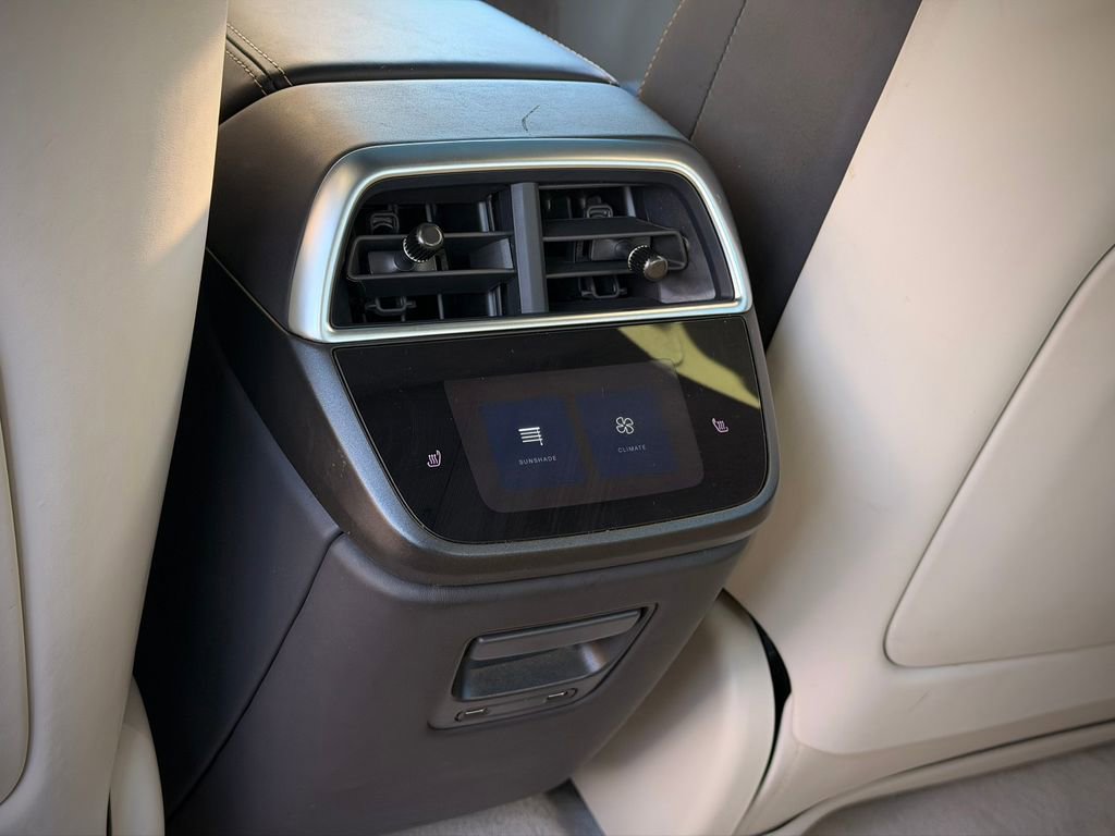 Used 2023 Lucid Air Grand Touring image 25