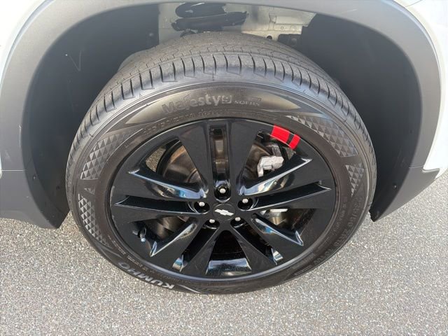 Used 2021 Chevrolet Trax LT w/ Redline Edition image 12