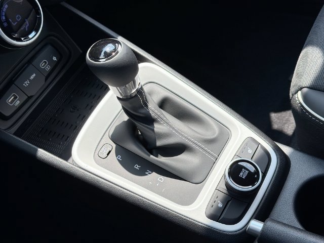 New 2026 Hyundai Venue SEL FWD image 29