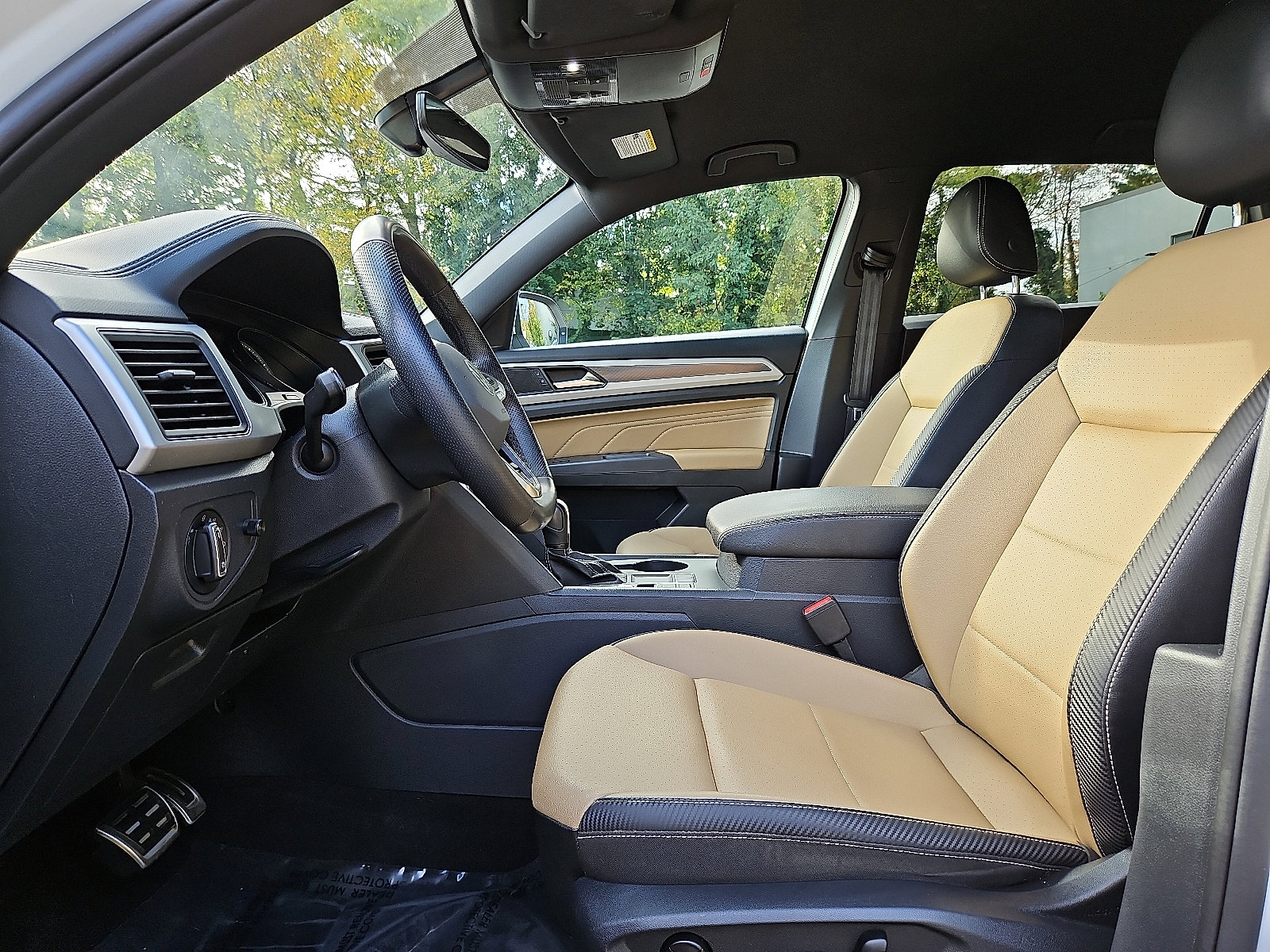 Used 2021 Volkswagen Atlas Cross Sport SE image 13