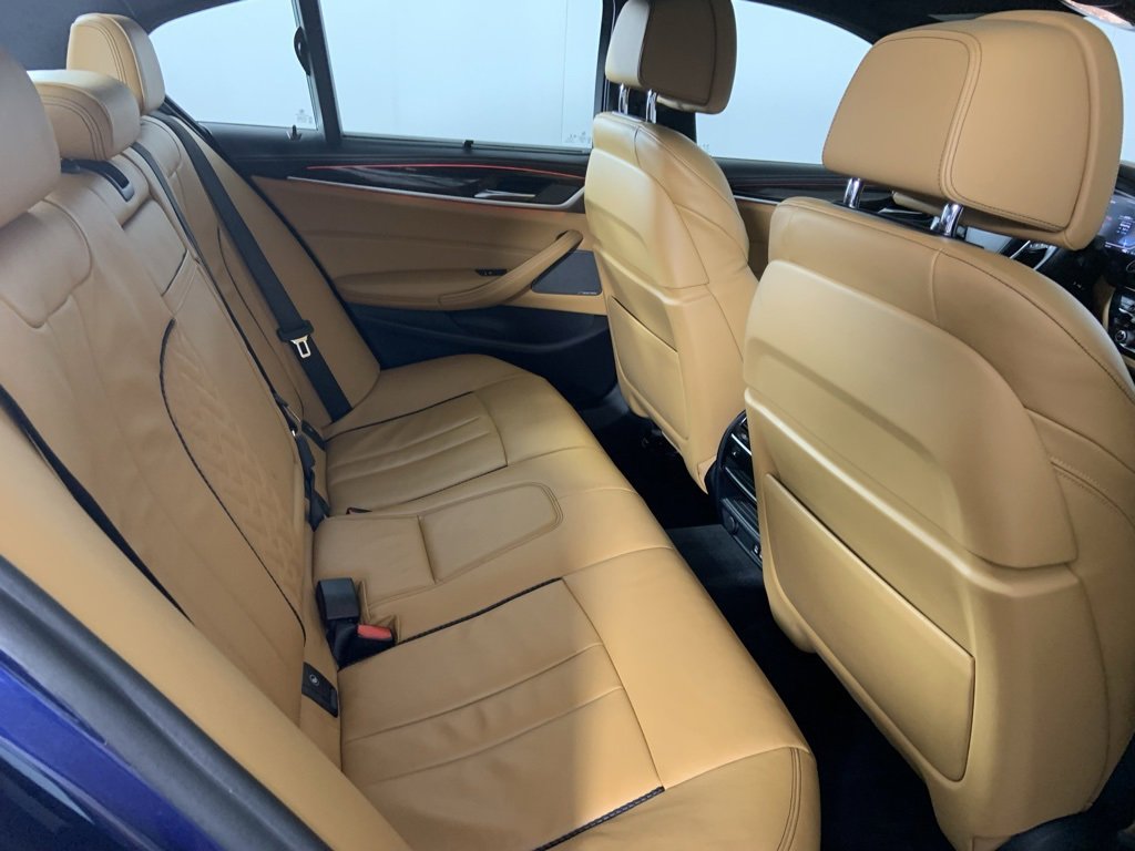 Used 2020 BMW 530e xDrive w/ Executive Package image 19