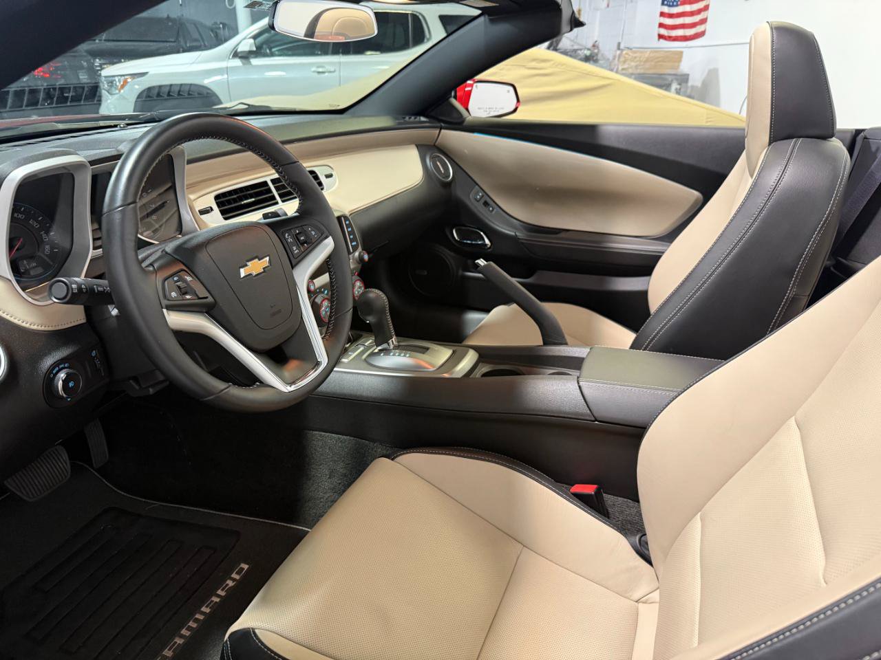 Used 2015 Chevrolet Camaro LT RWD image 13