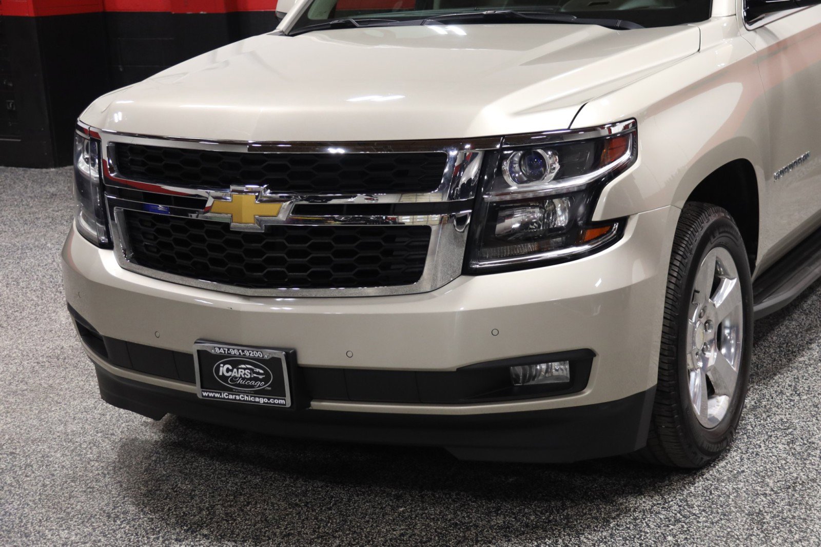 Used 2017 Chevrolet Suburban LT AWD/4WD image 14