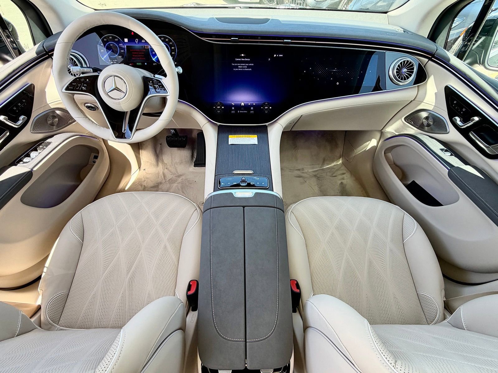 New 2026 Mercedes-Benz EQS 550 4MATIC SUV image 26