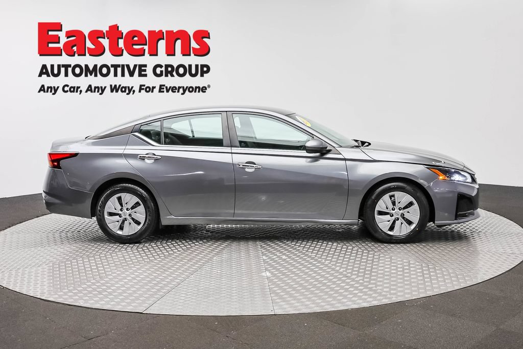Used 2023 Nissan Altima 2.5 S FWD image 4