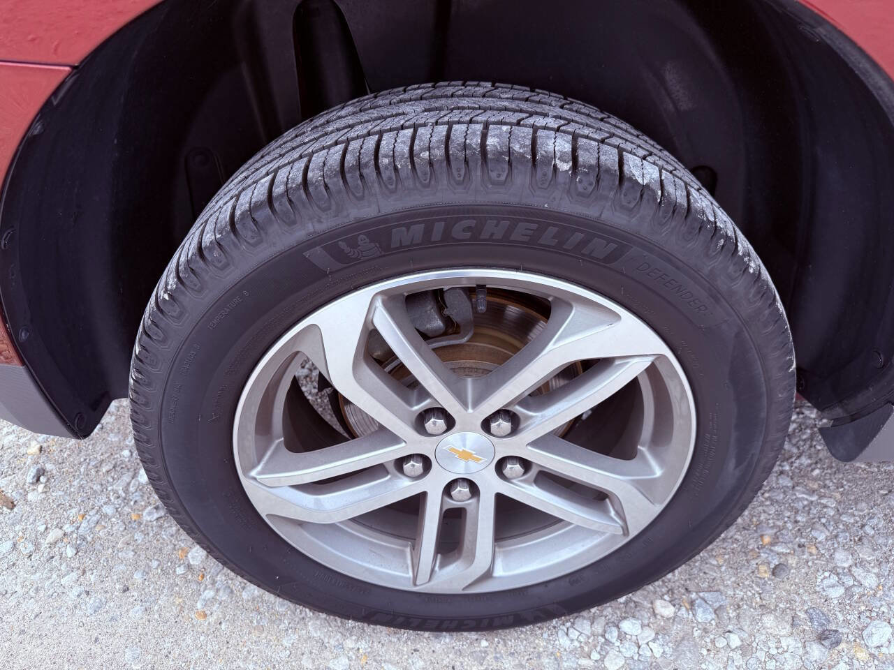 Used 2016 Chevrolet Equinox LTZ w/ Enhanced Convenience Package image 30