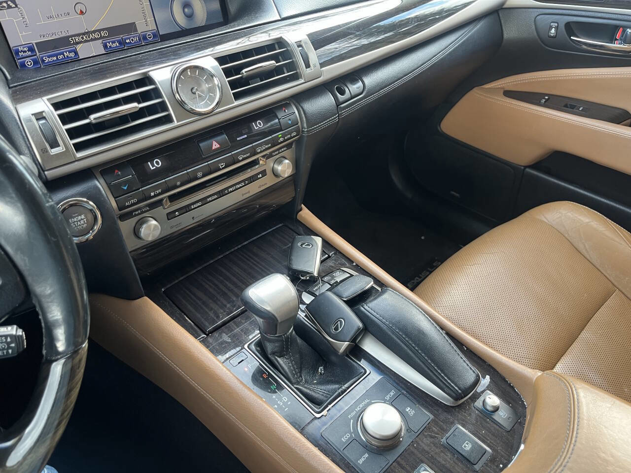 Used 2013 Lexus LS 460 Base AWD 4dr Sedan w/ Comfort Pkg image 15