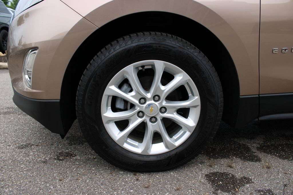 Used 2018 Chevrolet Equinox LT FWD image 24