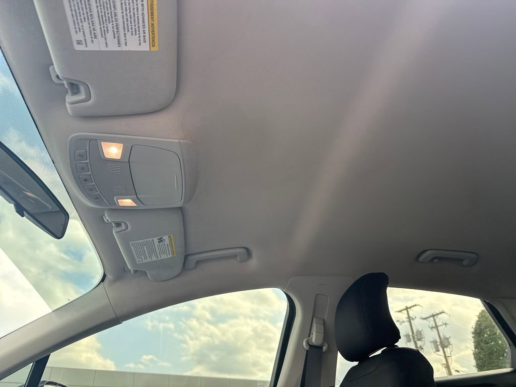 Used 2016 Ford Fusion SE image 23