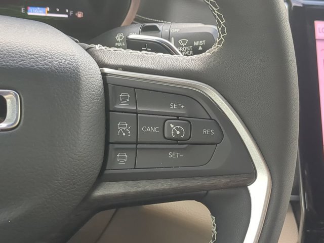 Certified 2025 Jeep Grand Cherokee Limited 4xe AWD/4WD image 33