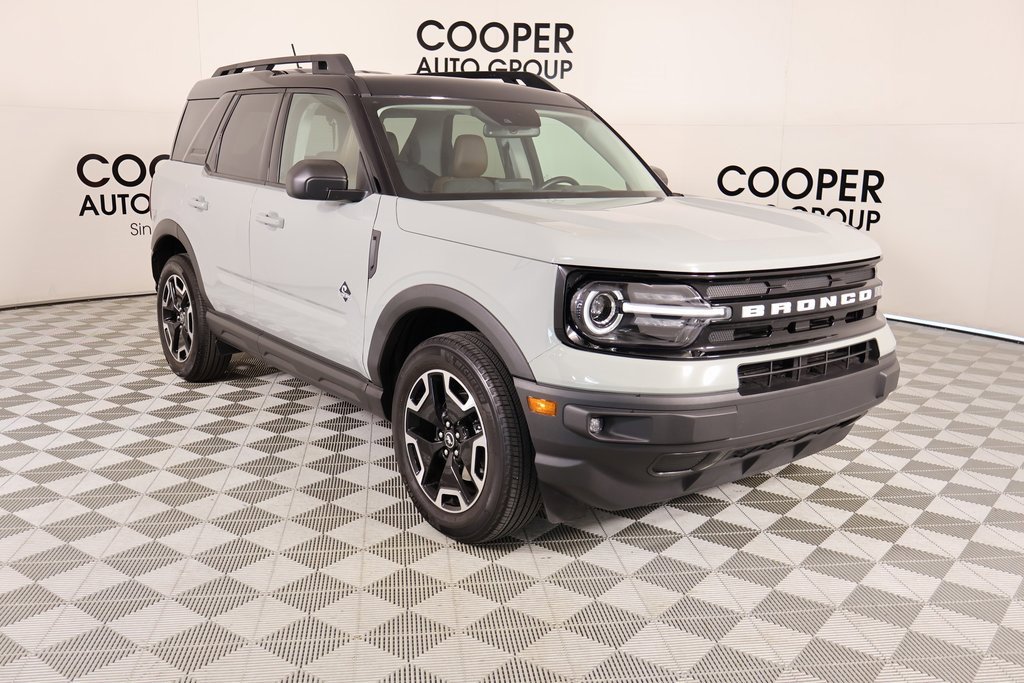 Used 2022 Ford Bronco Sport Outer Banks image 1
