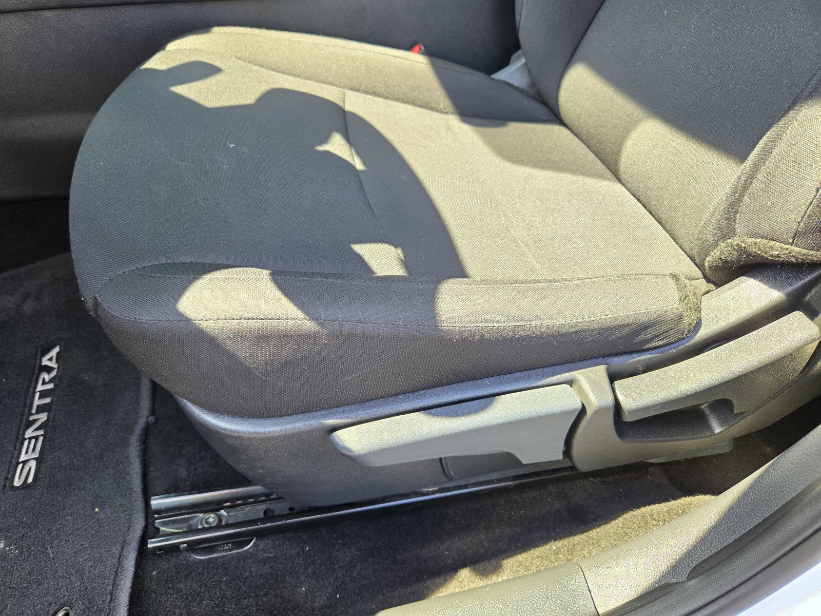 Used 2024 Nissan Sentra S image 11