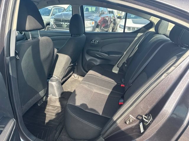 Used 2015 Nissan Versa SV FWD image 19