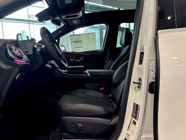 New 2026 Mercedes-Benz EQE 320 4MATIC SUV image 19