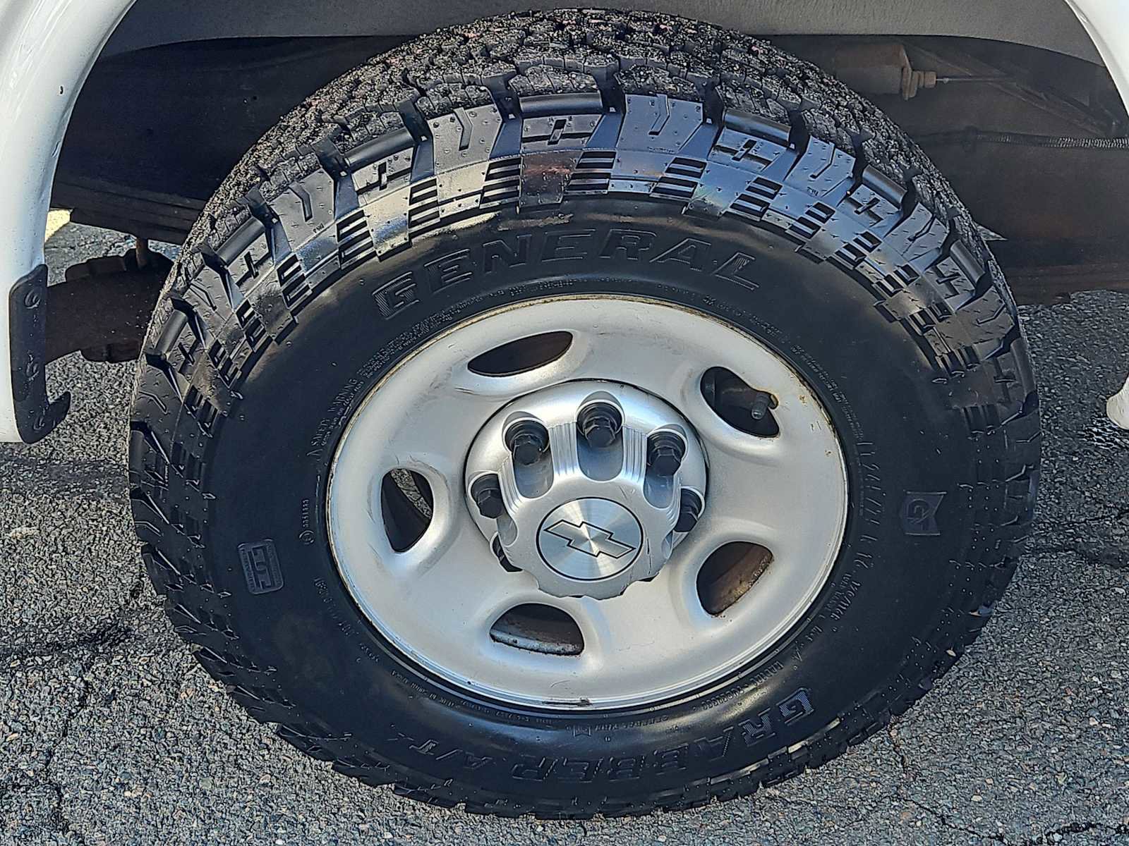 Used 2016 Chevrolet Express 2500 image 9