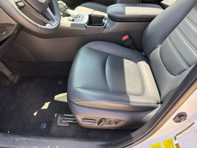 Used 2023 Toyota RAV4 XLE Premium image 8
