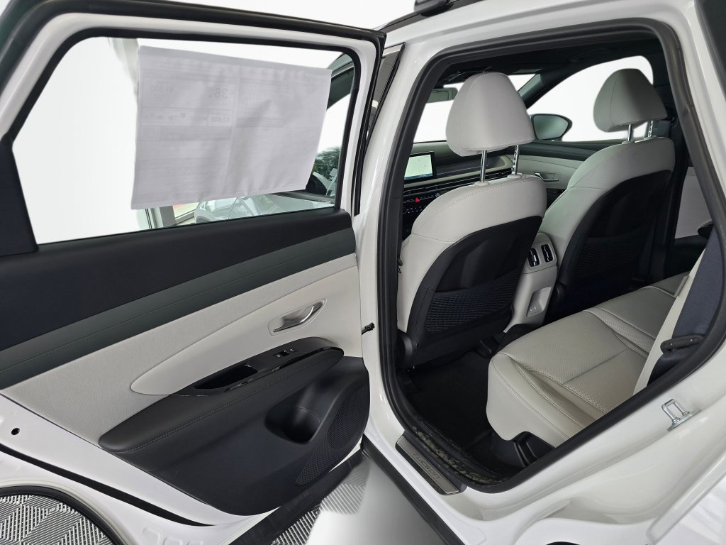 New 2026 Hyundai Tucson Limited AWD/4WD image 33