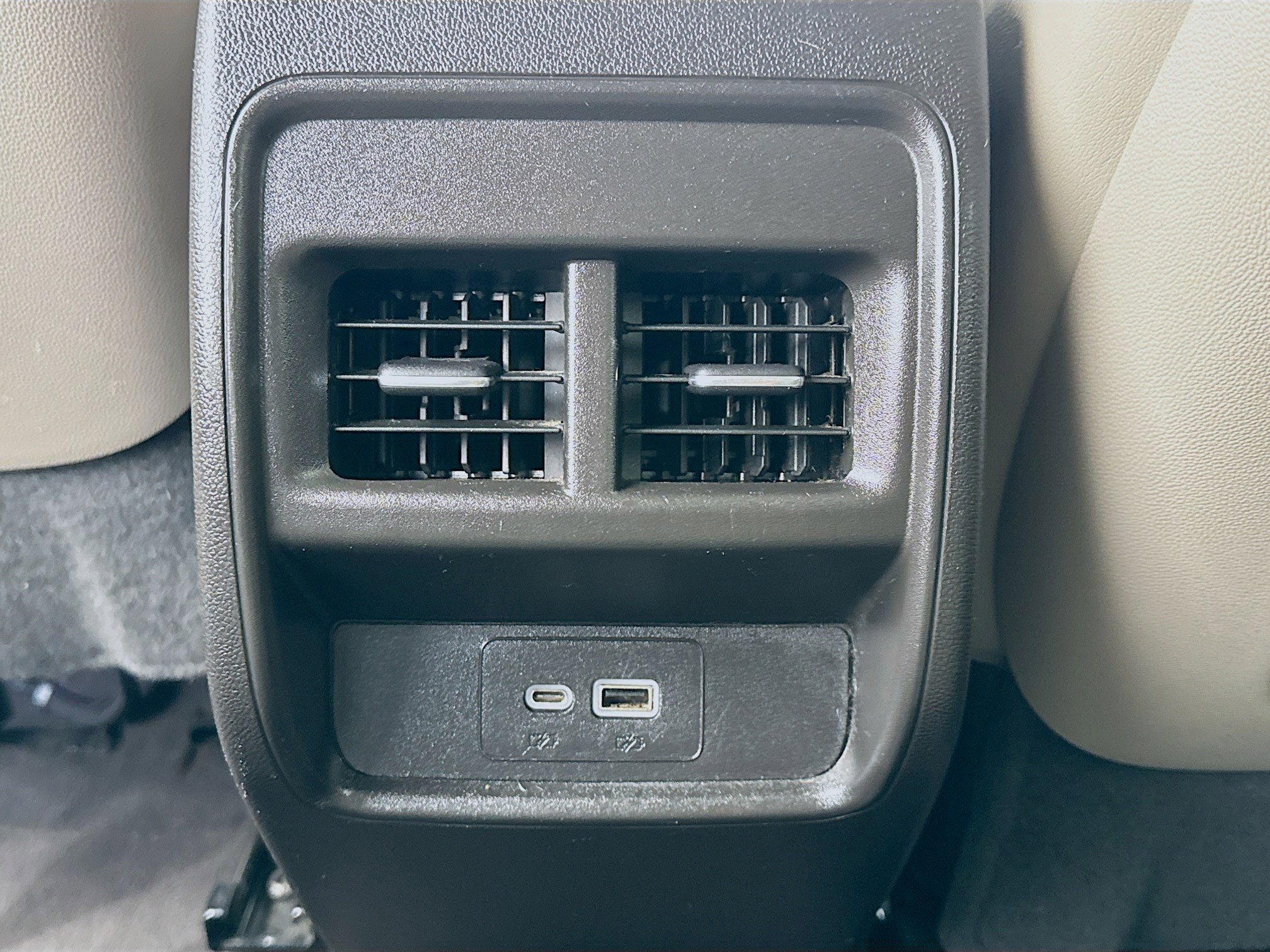 Used 2022 Cadillac XT4 Premium Luxury w/ Safety Alert Package image 16