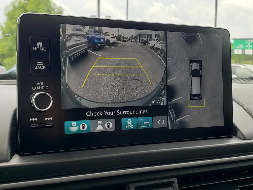 Used 2025 Honda Pilot Elite image 27