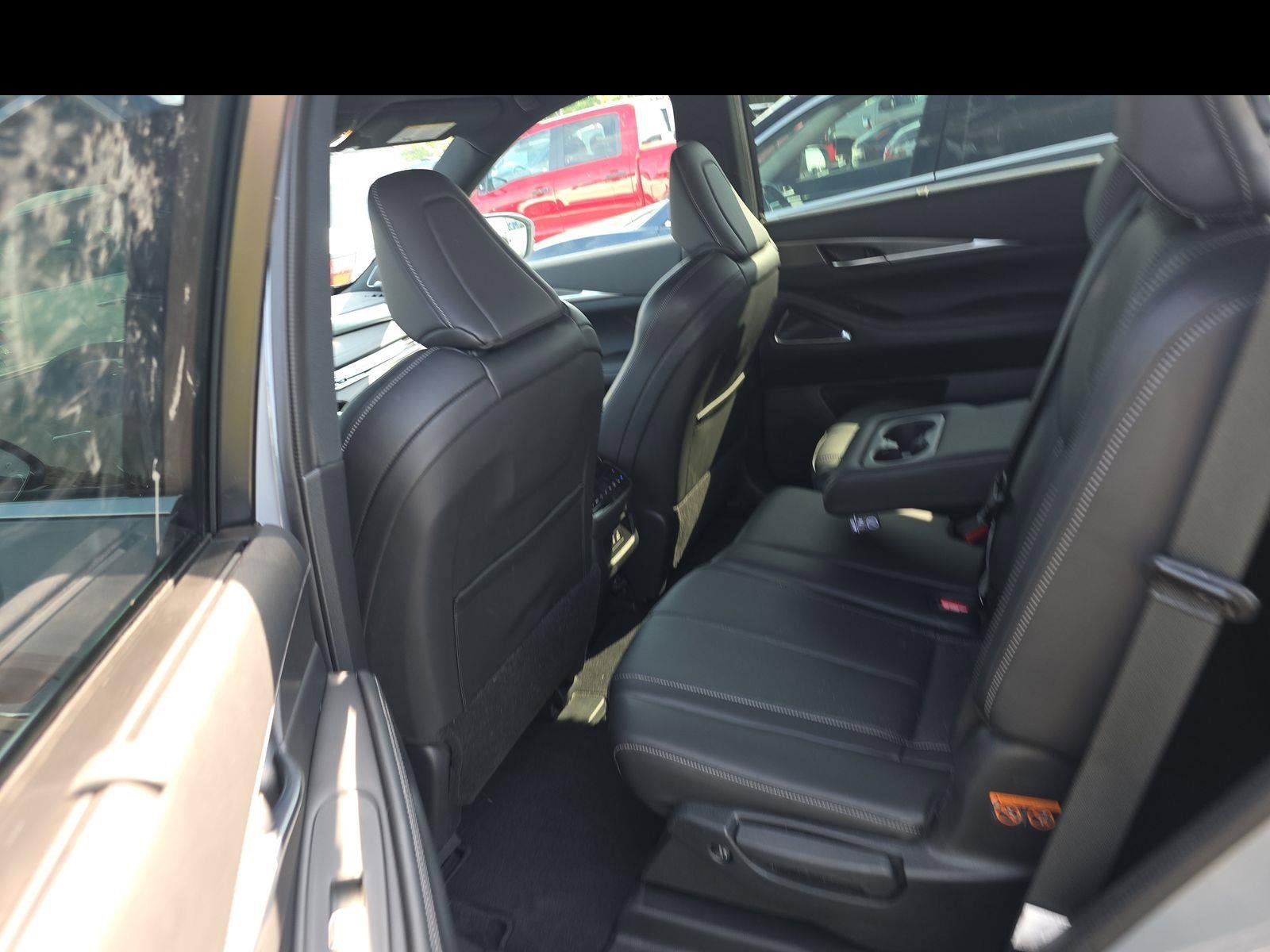 Certified 2025 INFINITI QX60 Luxe w/ Black Edition image 14