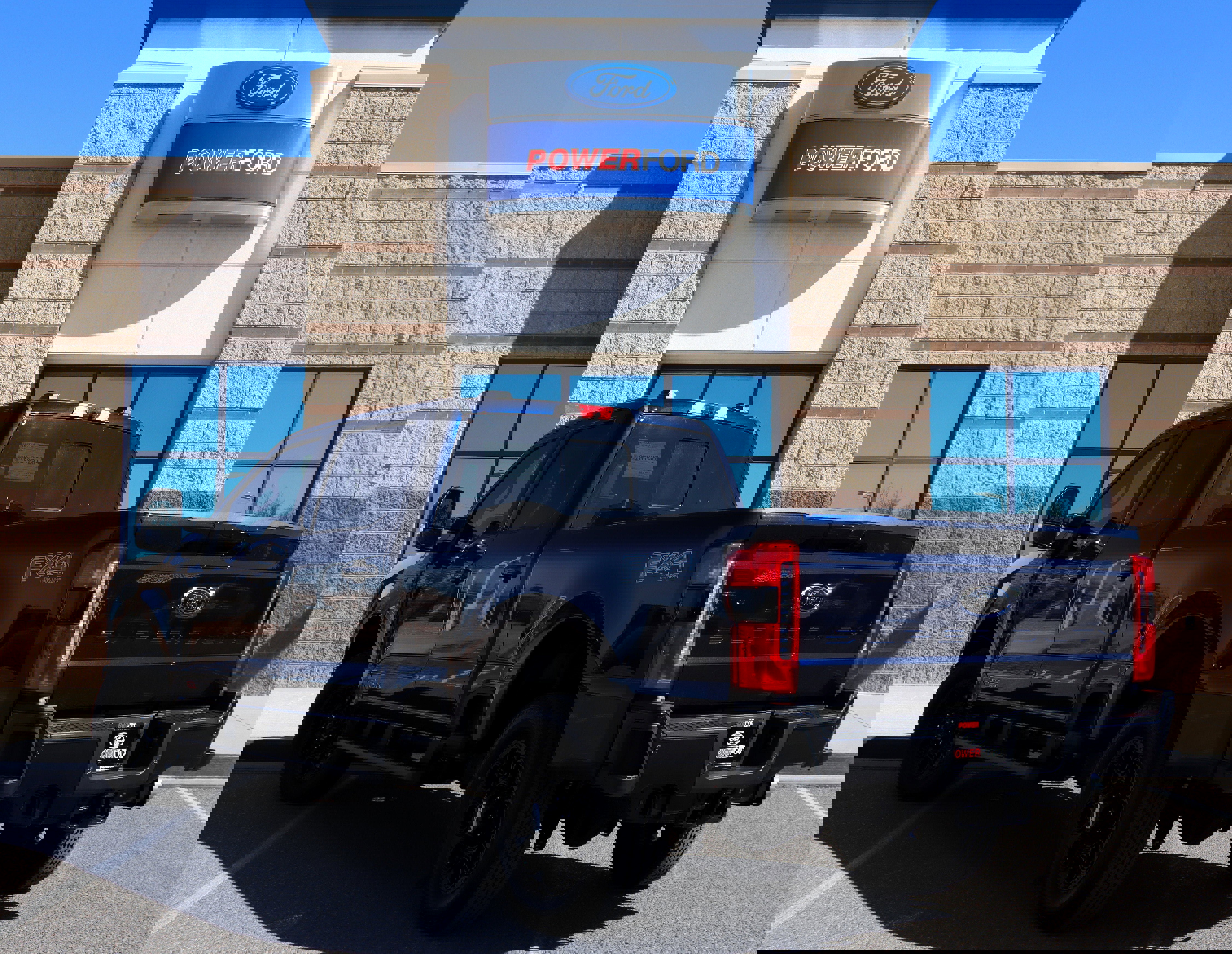 New 2025 Ford F250 Lariat w/ Black Appearance Package image 8