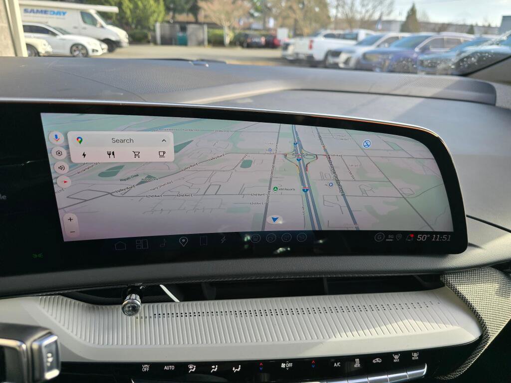 New 2026 Cadillac Optiq Luxury 1 image 29