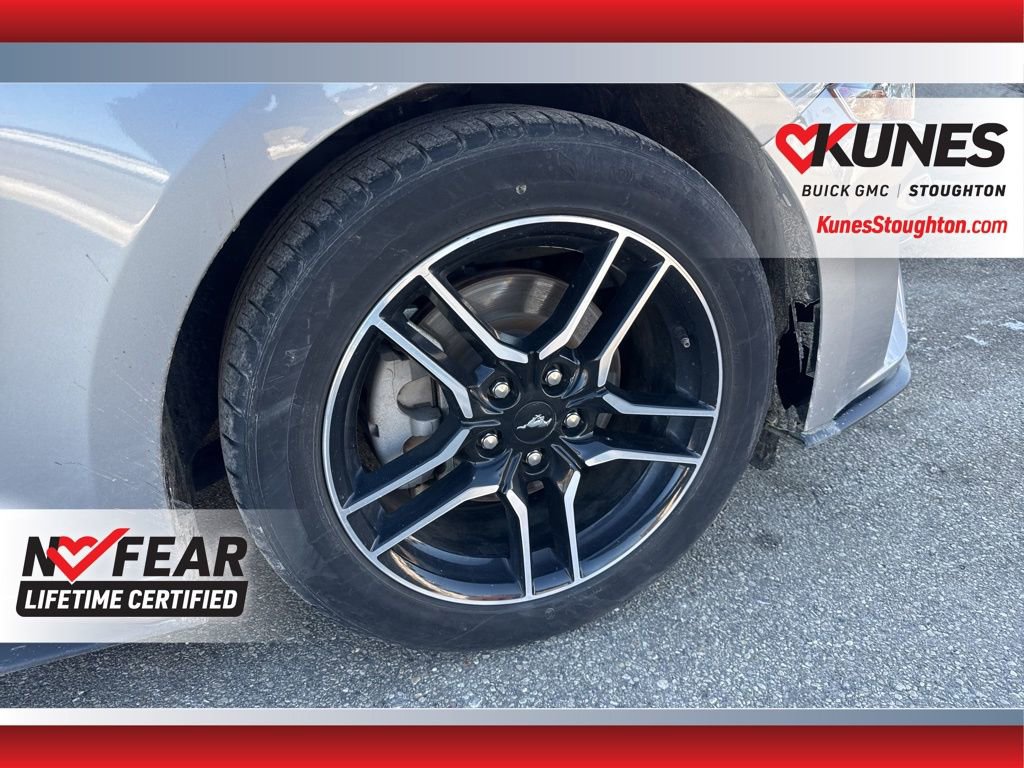 Used 2023 Ford Mustang Convertible image 16