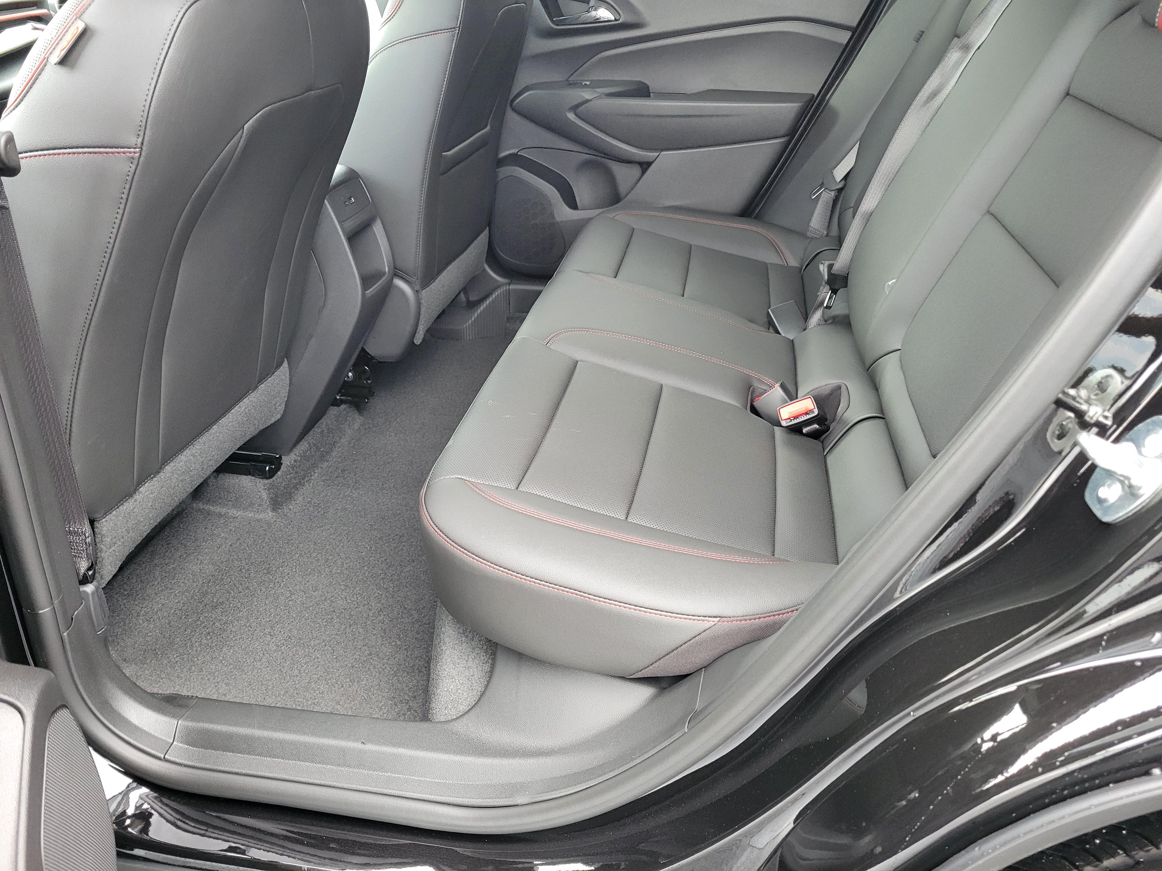 New 2026 Chevrolet Trax RS w/ Driver Confidence Package FWD image 29