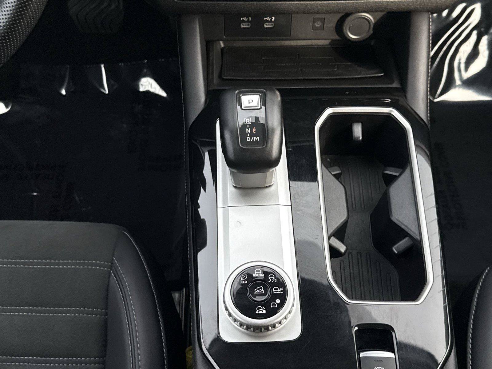 Used 2025 Mitsubishi Outlander SE AWD/4WD image 29