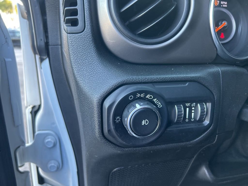 Used 2018 Jeep Wrangler Sport image 34