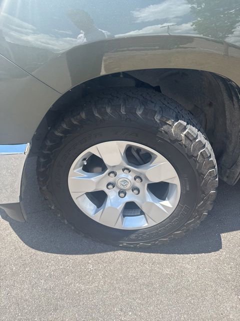 Used 2020 RAM 1500 Big Horn AWD/4WD image 16