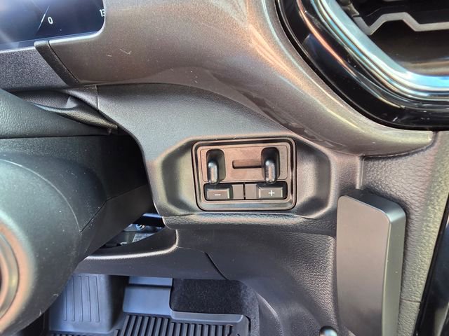 Used 2024 Ford Ranger Lariat w/ FX4 Off-Road Package image 32