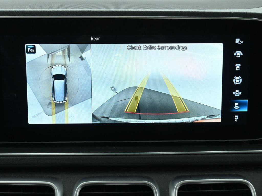 Used 2022 Mercedes-Benz GLS 450 4MATIC image 39