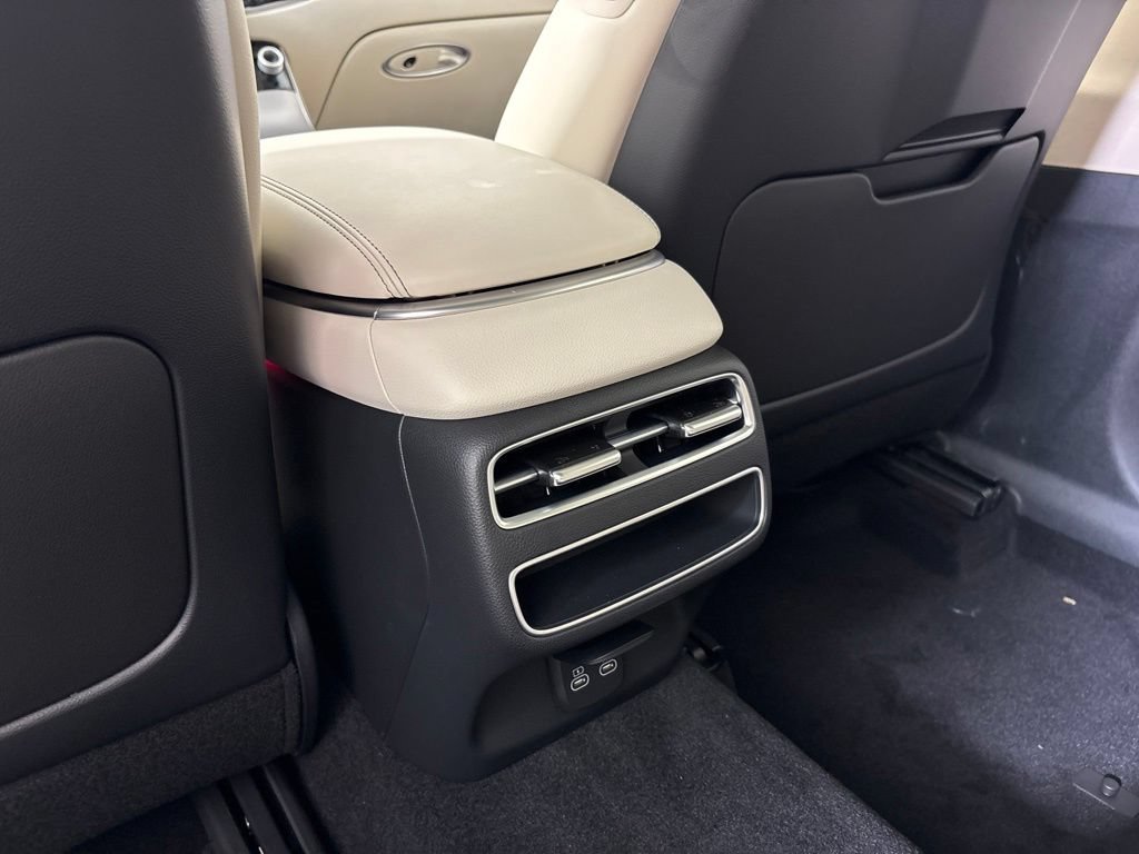 New 2027 Genesis GV70 2.5T Advanced AWD/4WD image 25