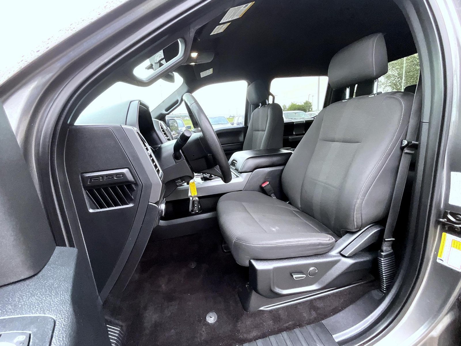 Used 2016 Ford F150 XLT w/ Equipment Group 301A Mid RWD image 10