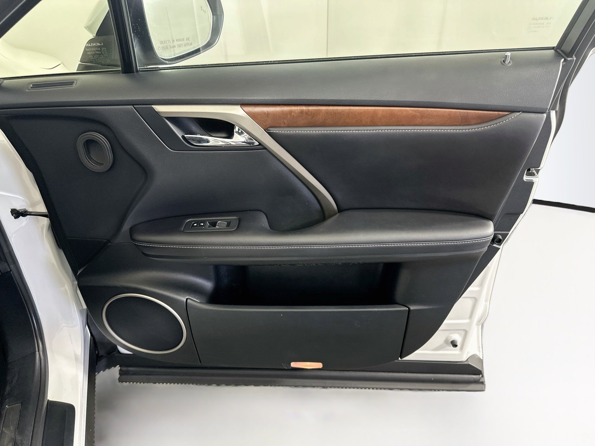 Used 2020 Lexus RX 450hL AWD w/ Premium Package image 35