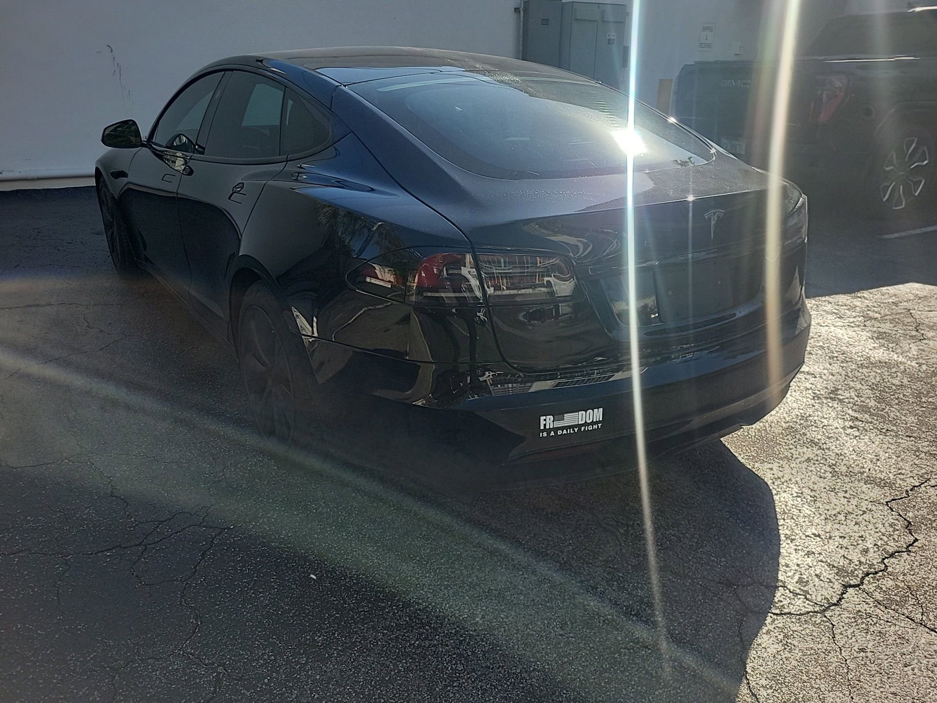 Used 2022 Tesla Model S image 9