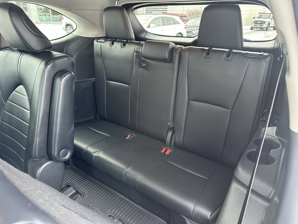 Certified 2024 Toyota Highlander XLE image 15